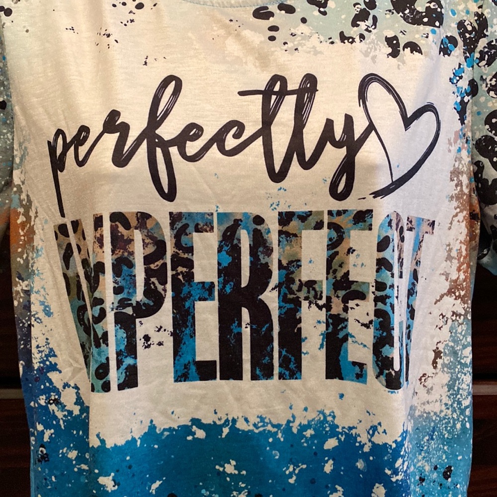 NWOT MD Blue, Black, Tan Speckled Paint Splatter Pattern PERFECTLY IMPERFECT Top